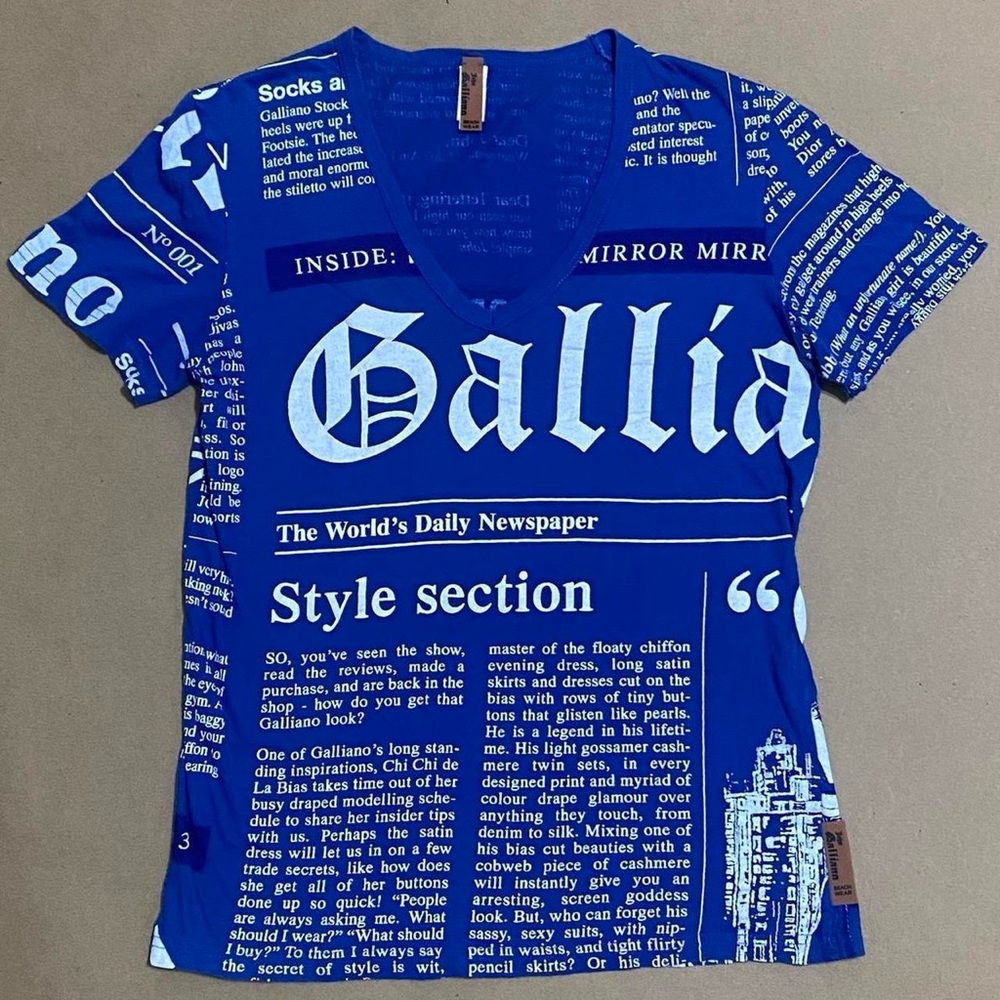 Y2K John Galliano Newspaper Print Gazette Gossip rare V-neck tee t-shirt